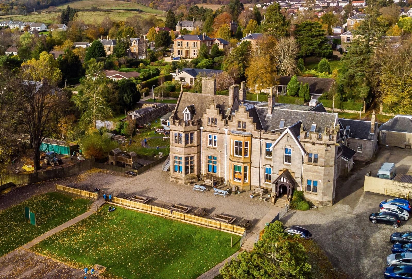 英國首例！蘇格蘭私校開放用比特幣付學費，大讚：經濟學絕佳實例