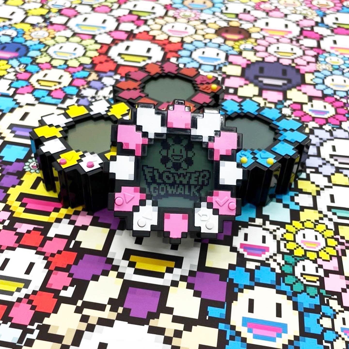 FLOWER GO WALK 村上隆 NFTホルダー限定 11月24日(金)12時より特設サイトにて、 村上隆新作ゲーム